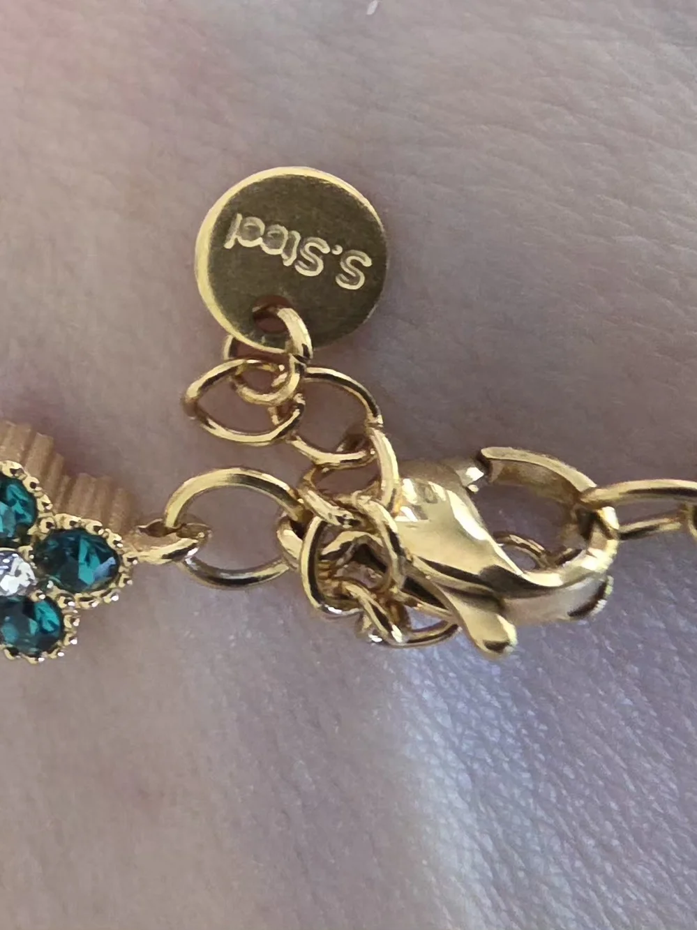 NWT 18K Gold Plated Emerald Green Clover Crystal Bracelet | Stainless Steel | Ad